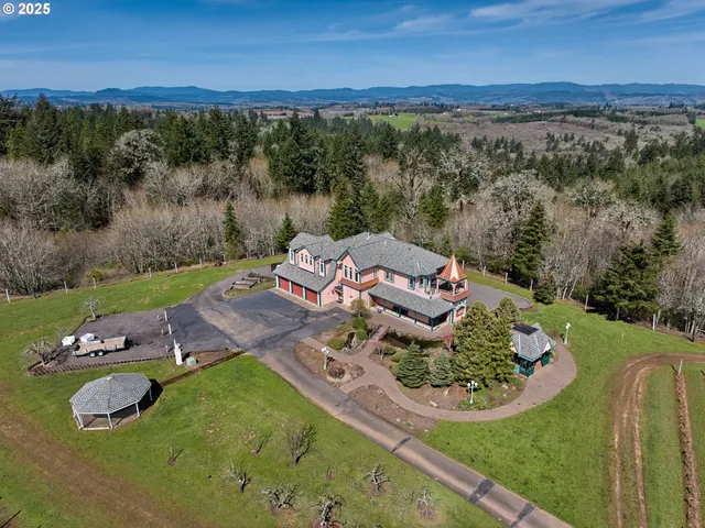 $949,900 | 17489 Hwy 22 Highway, Sheridan, OR 97378