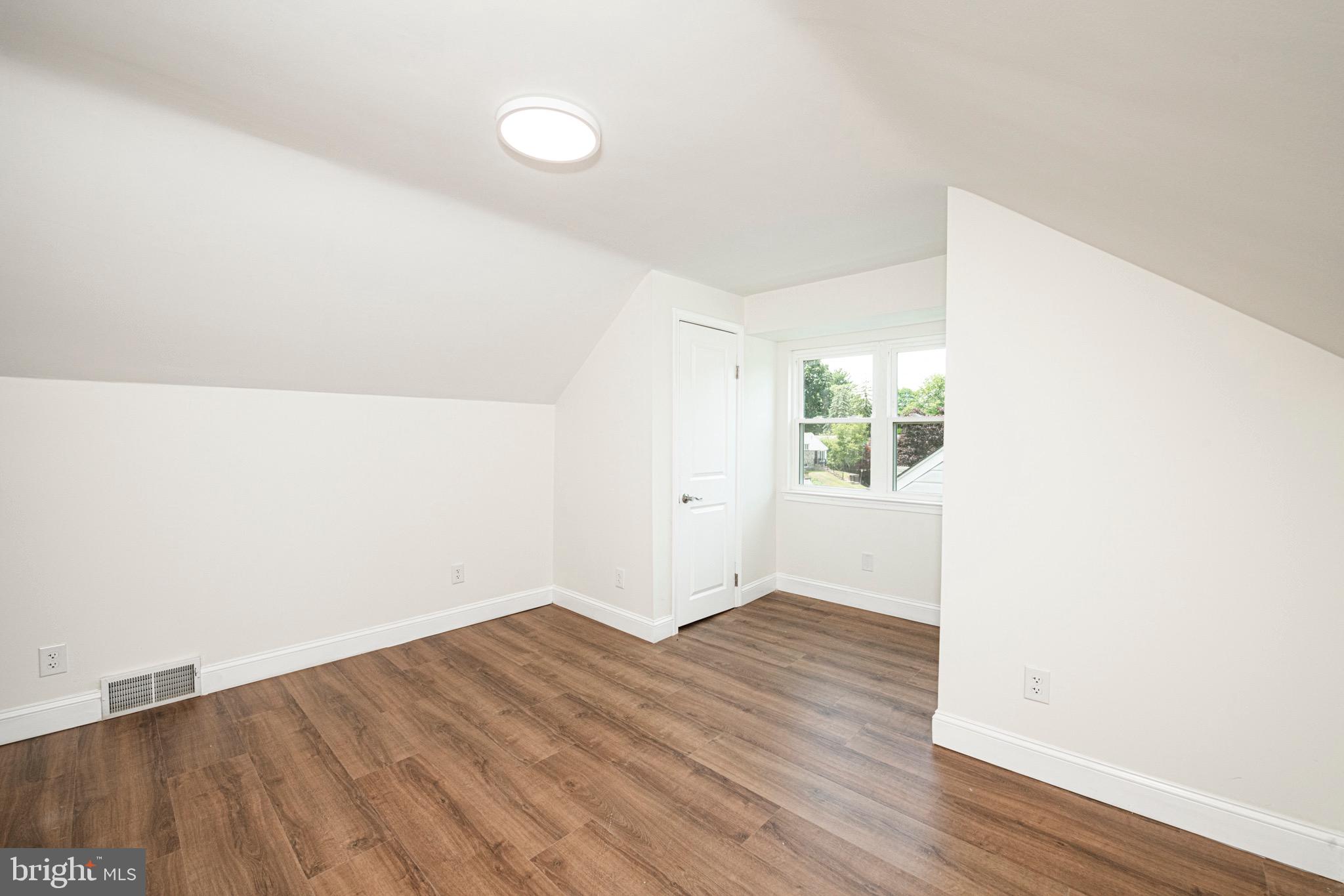 142 Wyndmoor Road Havertown, PA 19083 - Photo 26 of 35