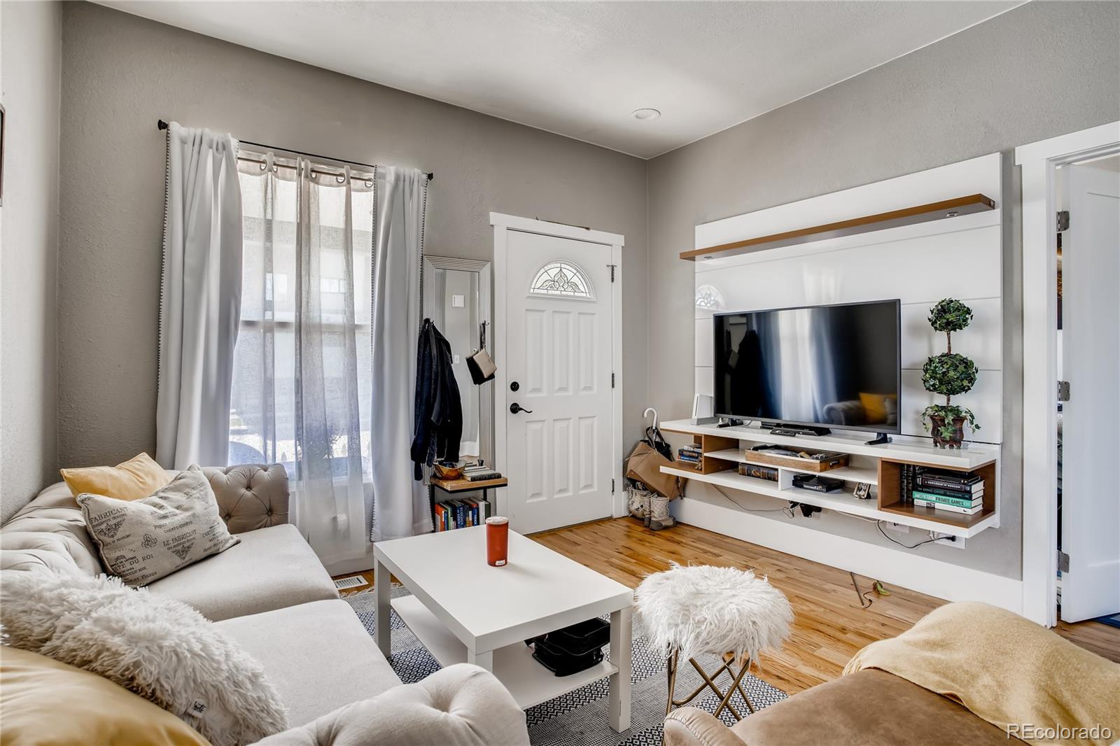 577 Inca Street Denver, CO 80204 - Photo 4 of 20 Gallery Image 4