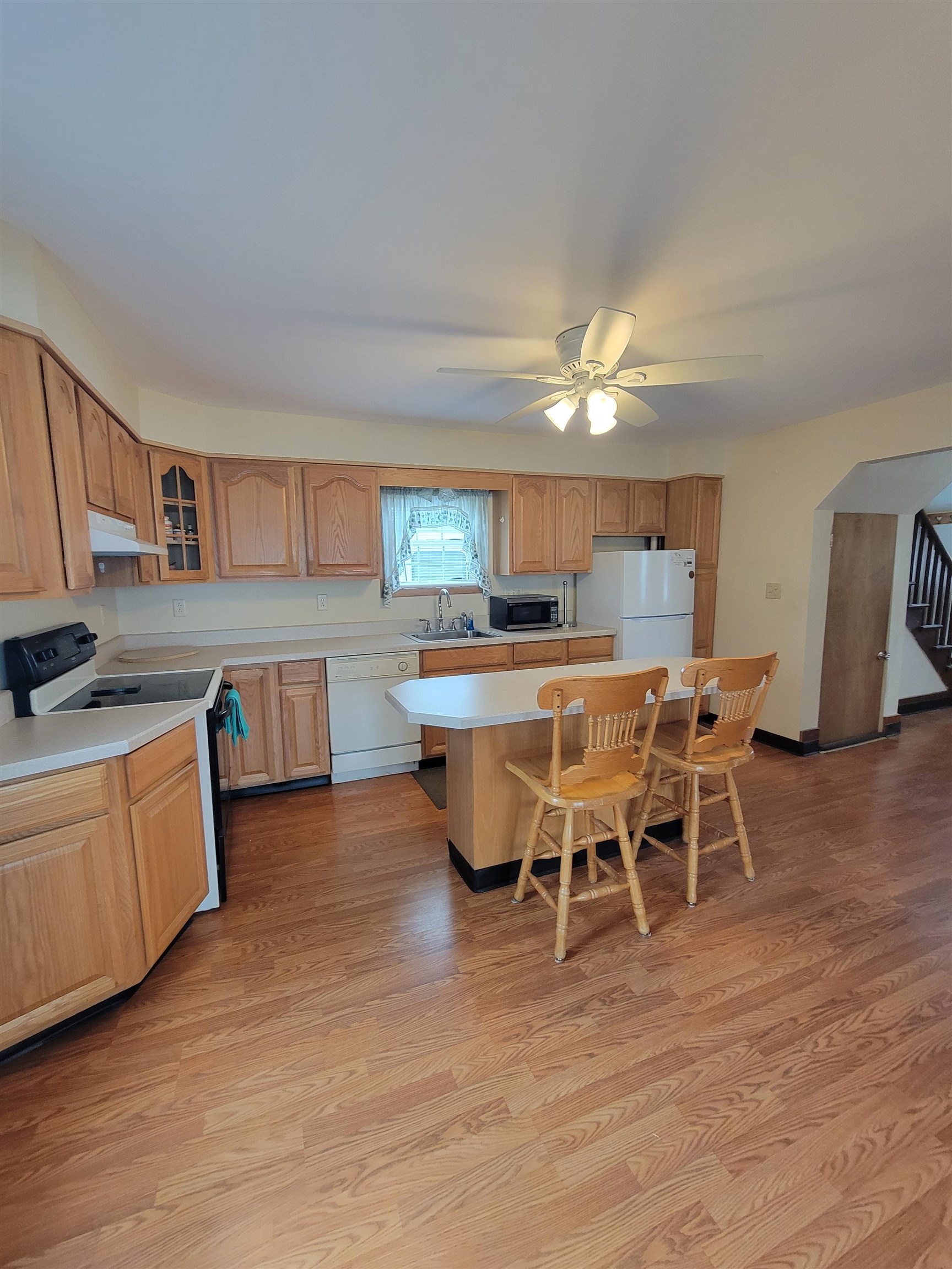 951 Gage Street Bennington, VT 05201 - Photo 3 of 45