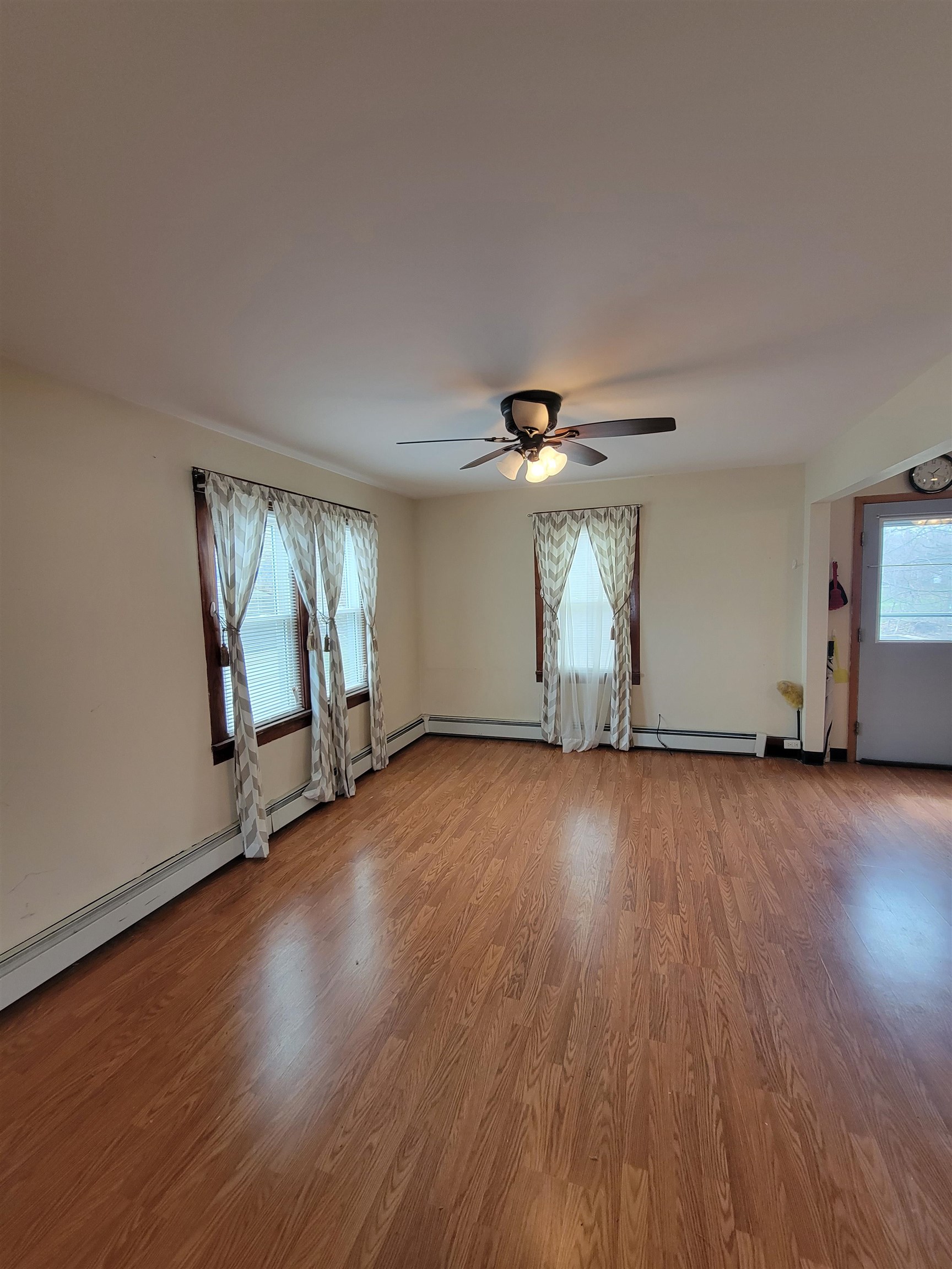 951 Gage Street Bennington, VT 05201 - Photo 4 of 45