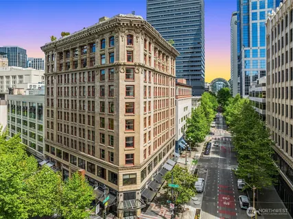 $699,000 | 1500 4th Avenue, Unit 804, Seattle, WA 98101
