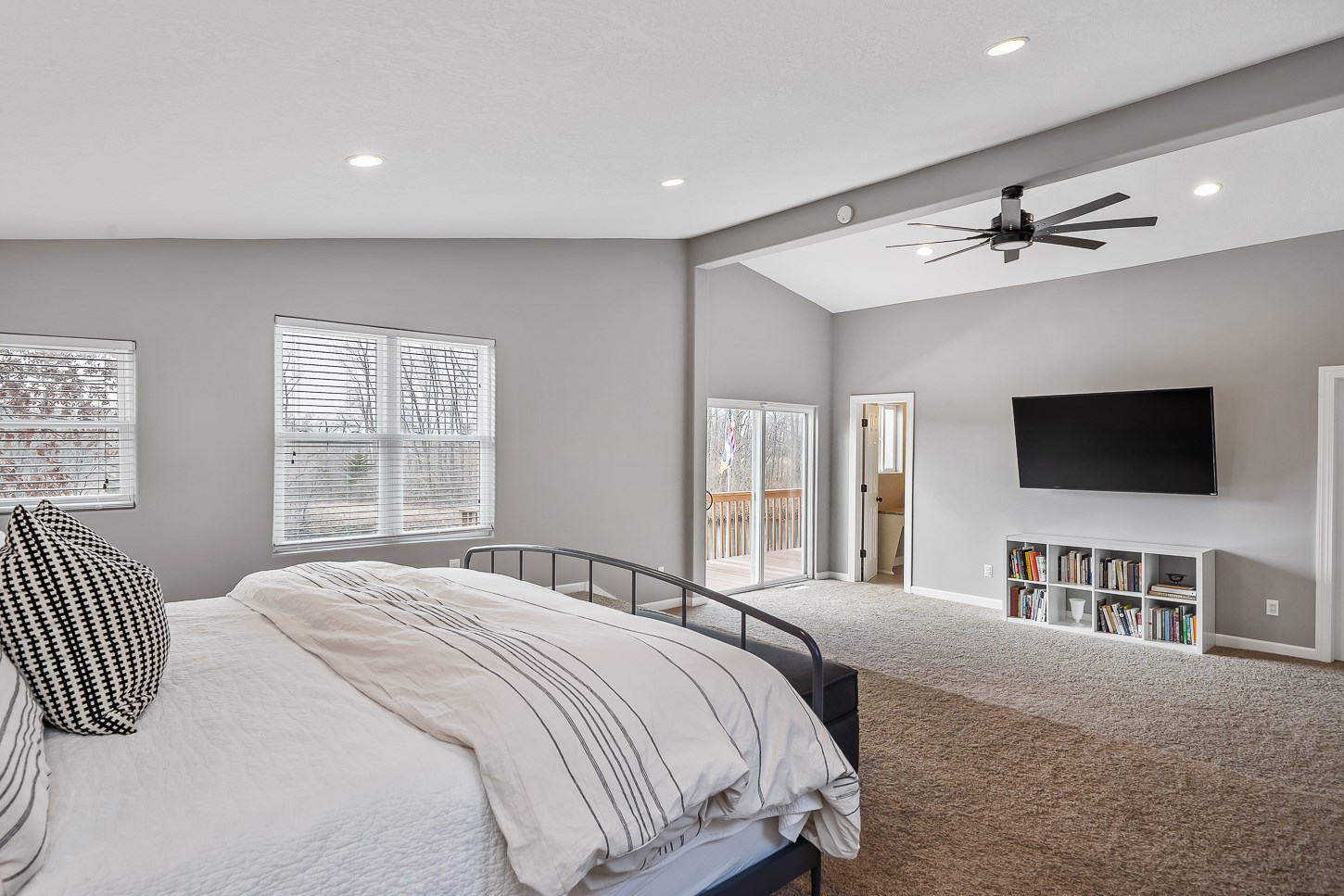 7991 East Cherokee Road Syracuse, IN 46567 - Photo 22 of 36 Gallery Image 22