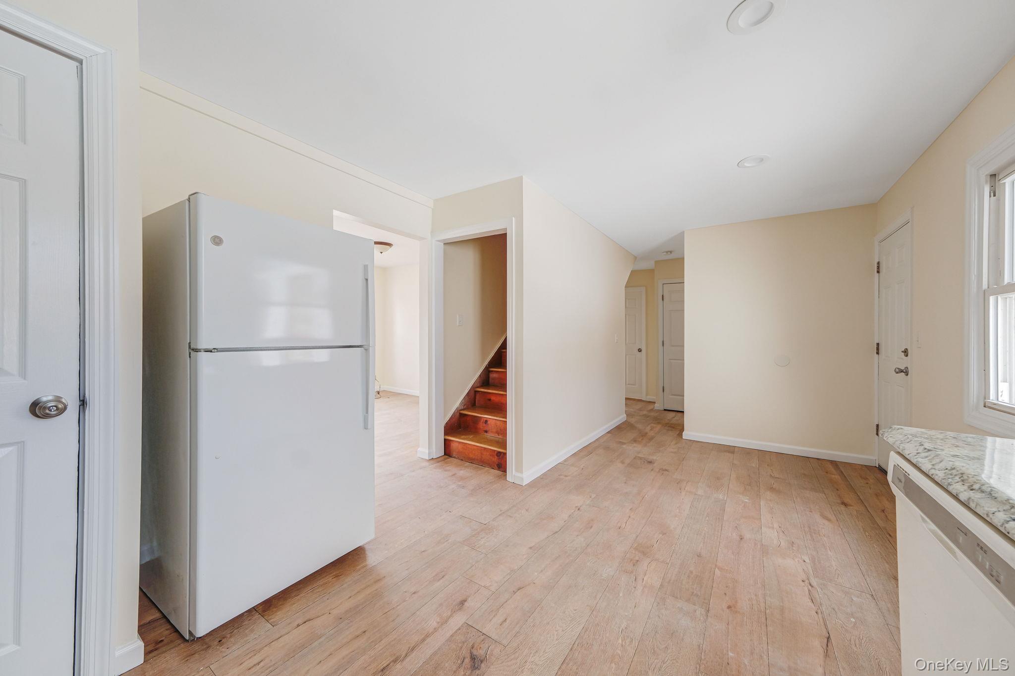 22 Overbrook Street Riverhead, NY 11901 - Photo 12 of 35