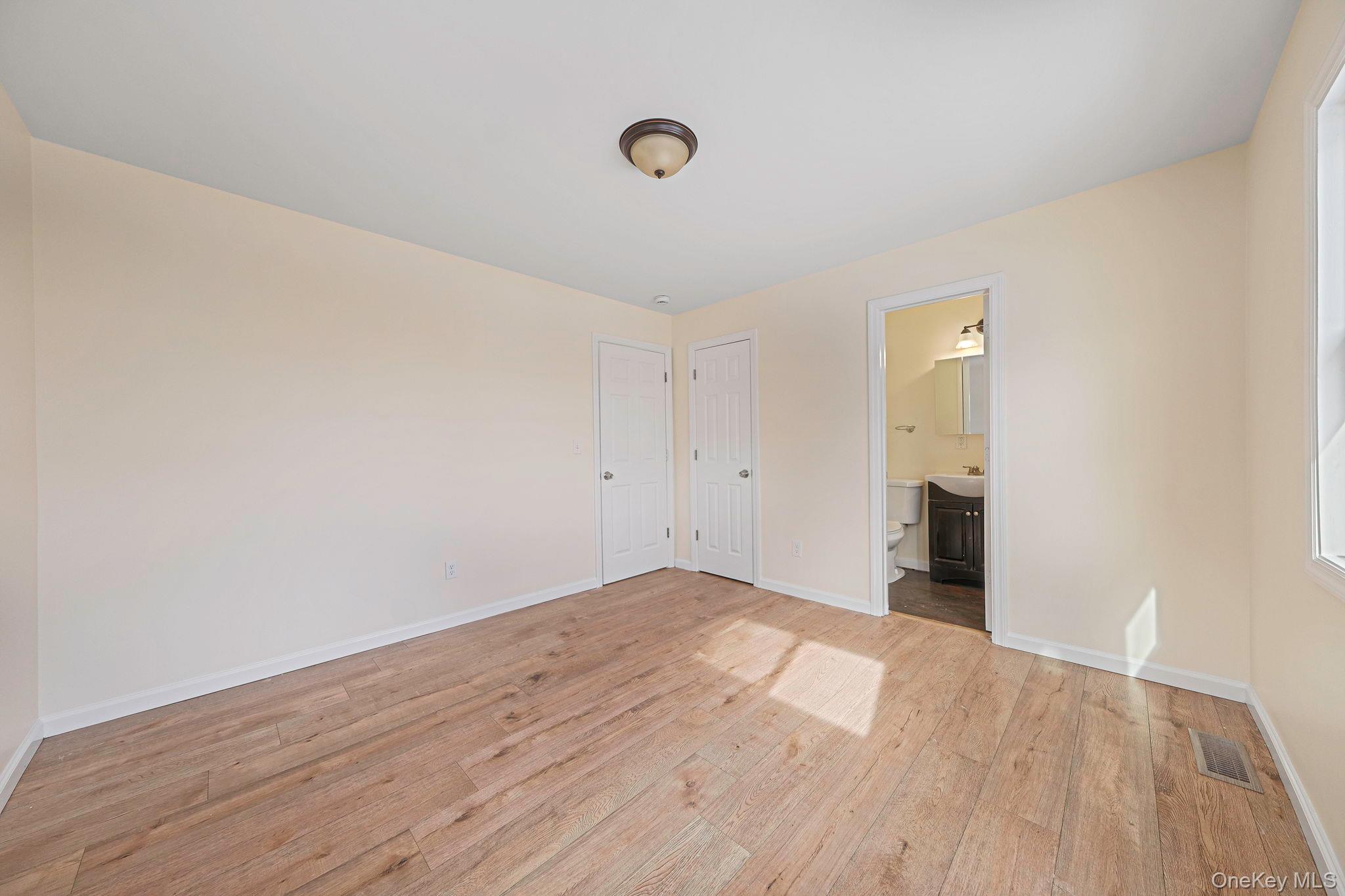 22 Overbrook Street Riverhead, NY 11901 - Photo 17 of 35