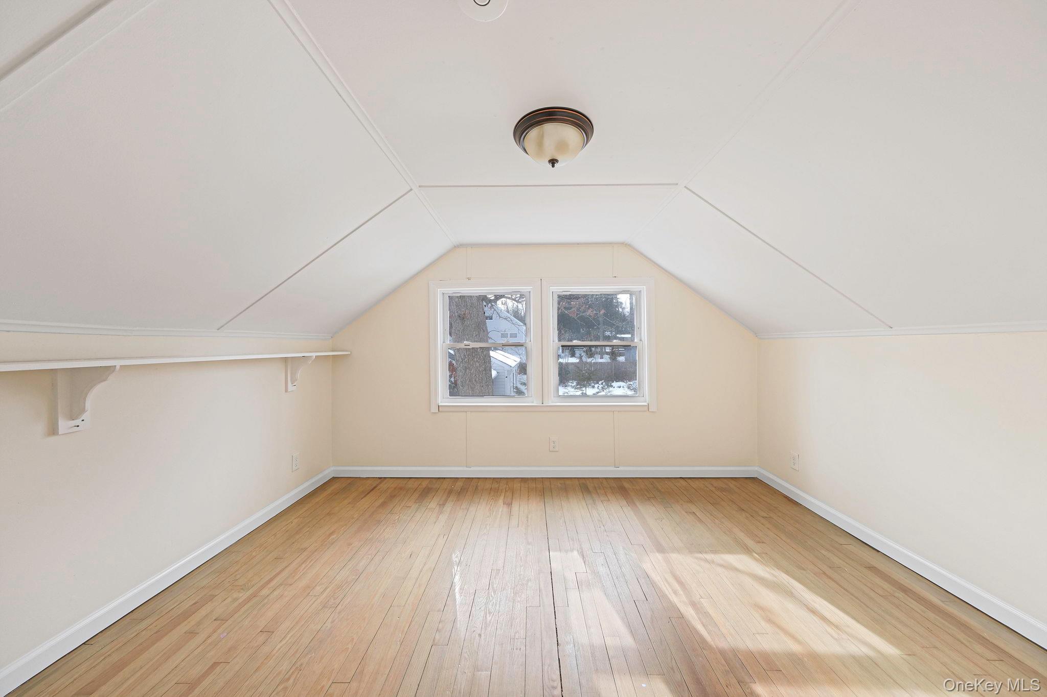 22 Overbrook Street Riverhead, NY 11901 - Photo 25 of 35