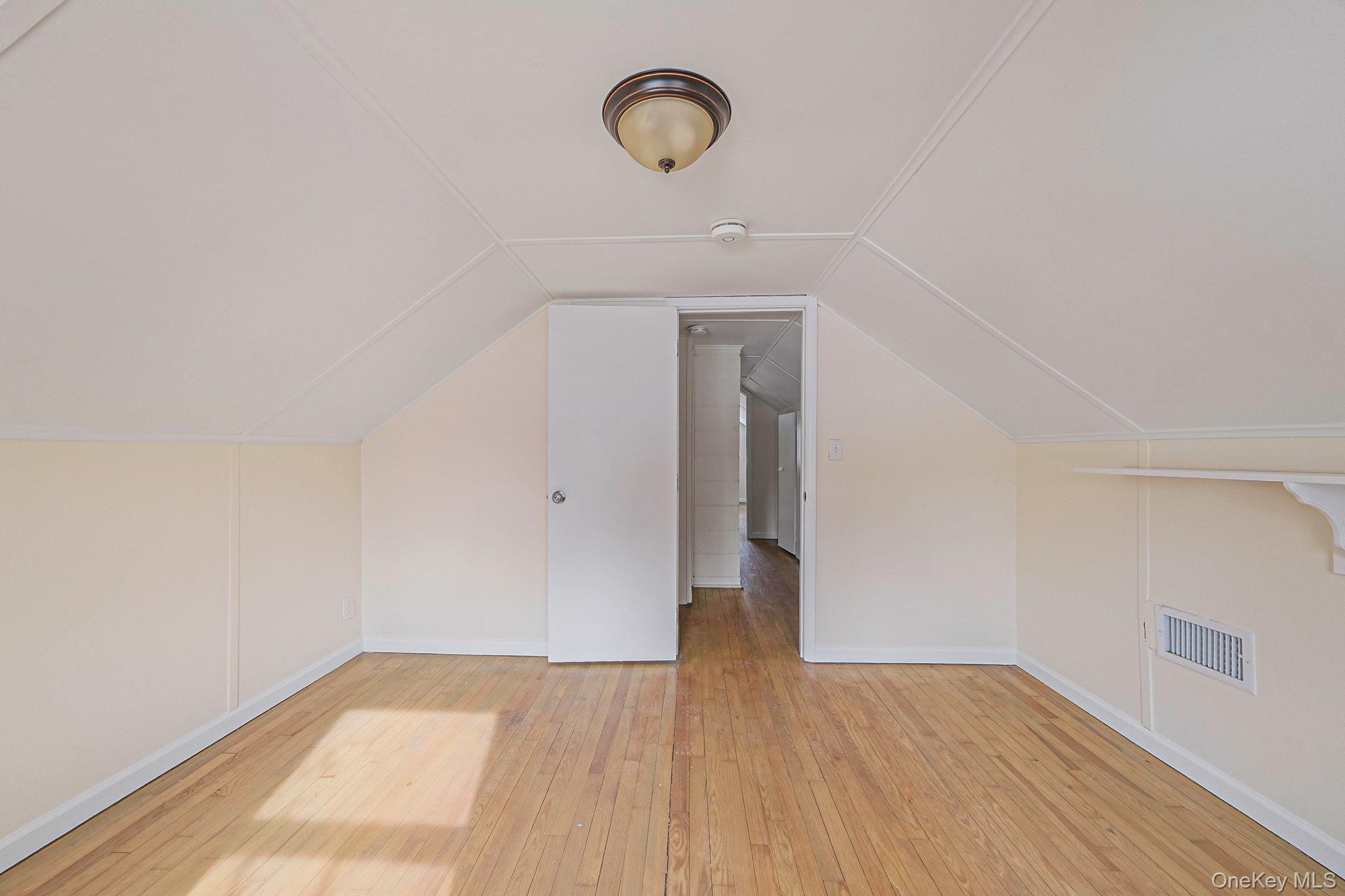 22 Overbrook Street Riverhead, NY 11901 - Photo 26 of 35