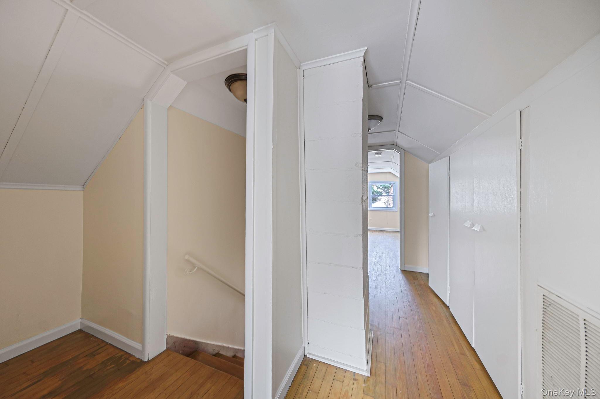 22 Overbrook Street Riverhead, NY 11901 - Photo 27 of 35