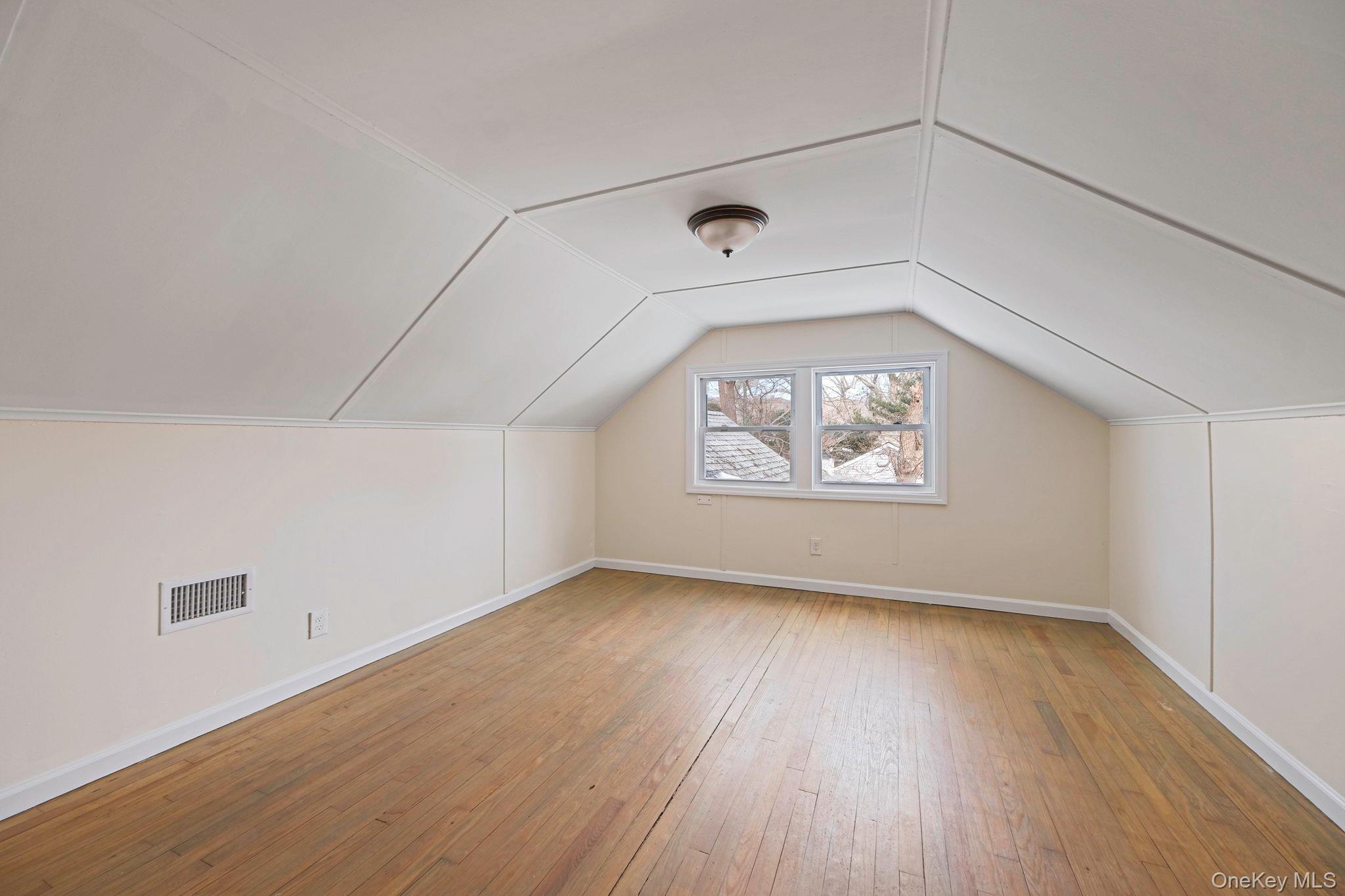 22 Overbrook Street Riverhead, NY 11901 - Photo 29 of 35