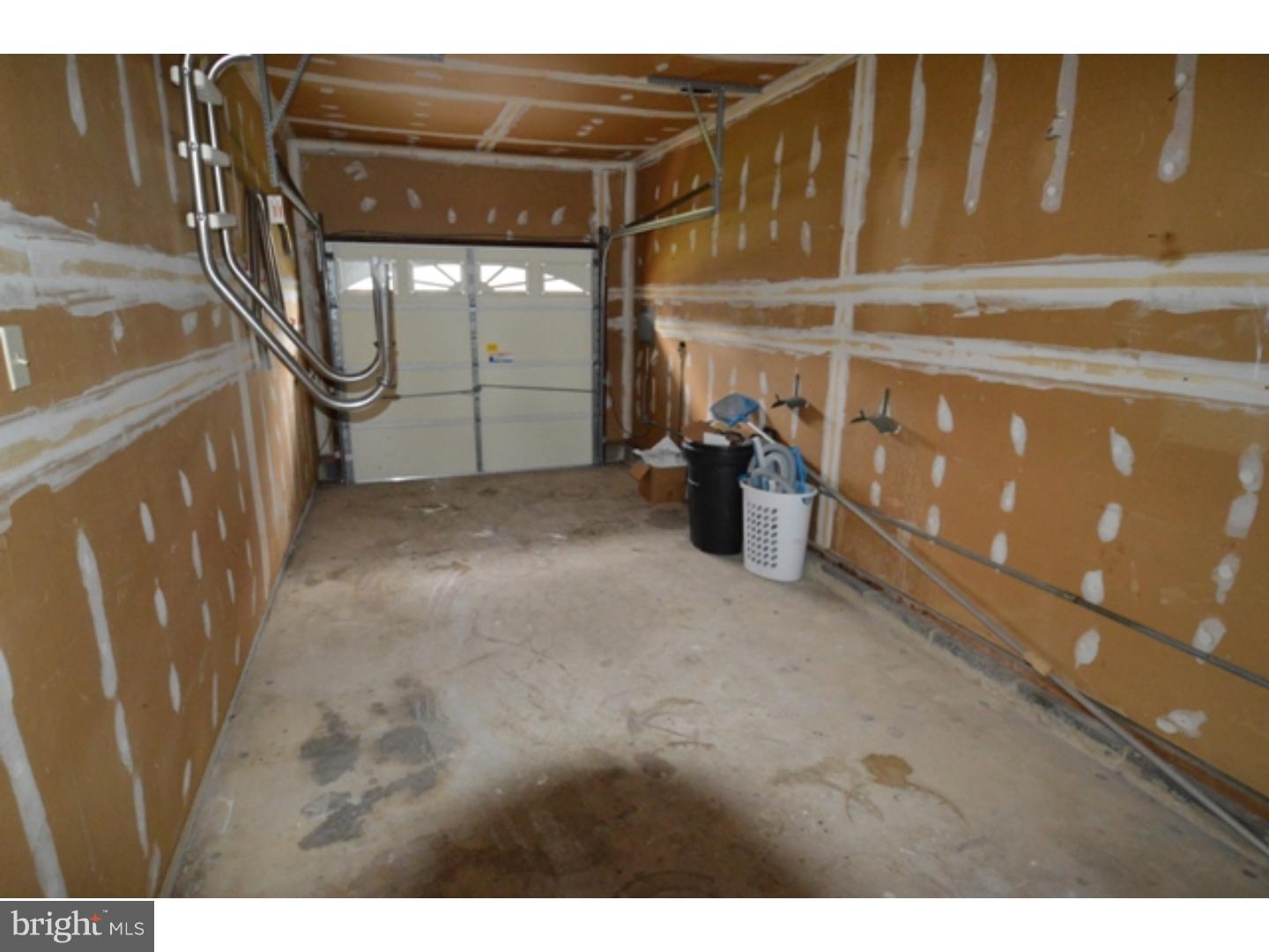 60 Elmont Road Hamilton, NJ 08610 - Photo 17 of 17 Garage