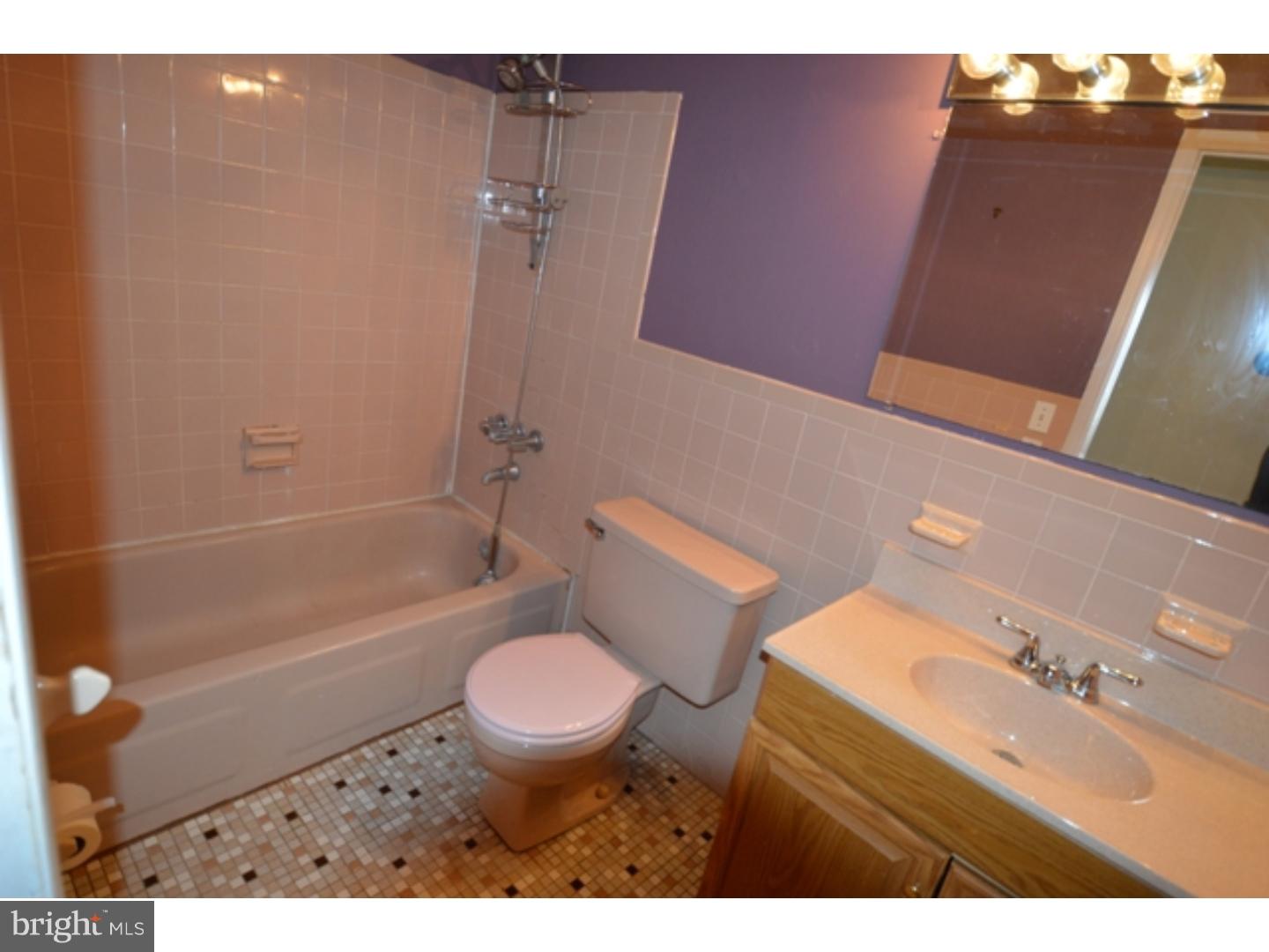 60 Elmont Road Hamilton, NJ 08610 - Photo 8 of 17 Bathroom