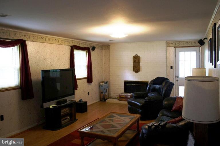 7803 Alberta Court Springfield, VA 22152 - Photo 6 of 6 Recreation Room