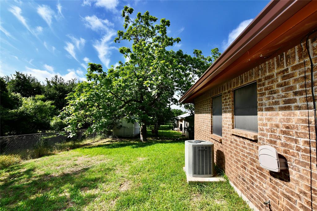 1402 Allen Road Goldthwaite, TX 76844 - Photo 22 of 28