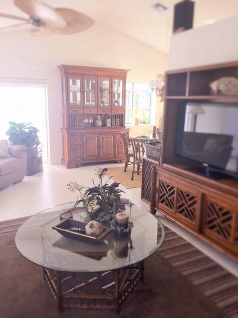 425 Northwest 69th Street Boca Raton, FL 33487 - Photo 4 of 16 14054328-4