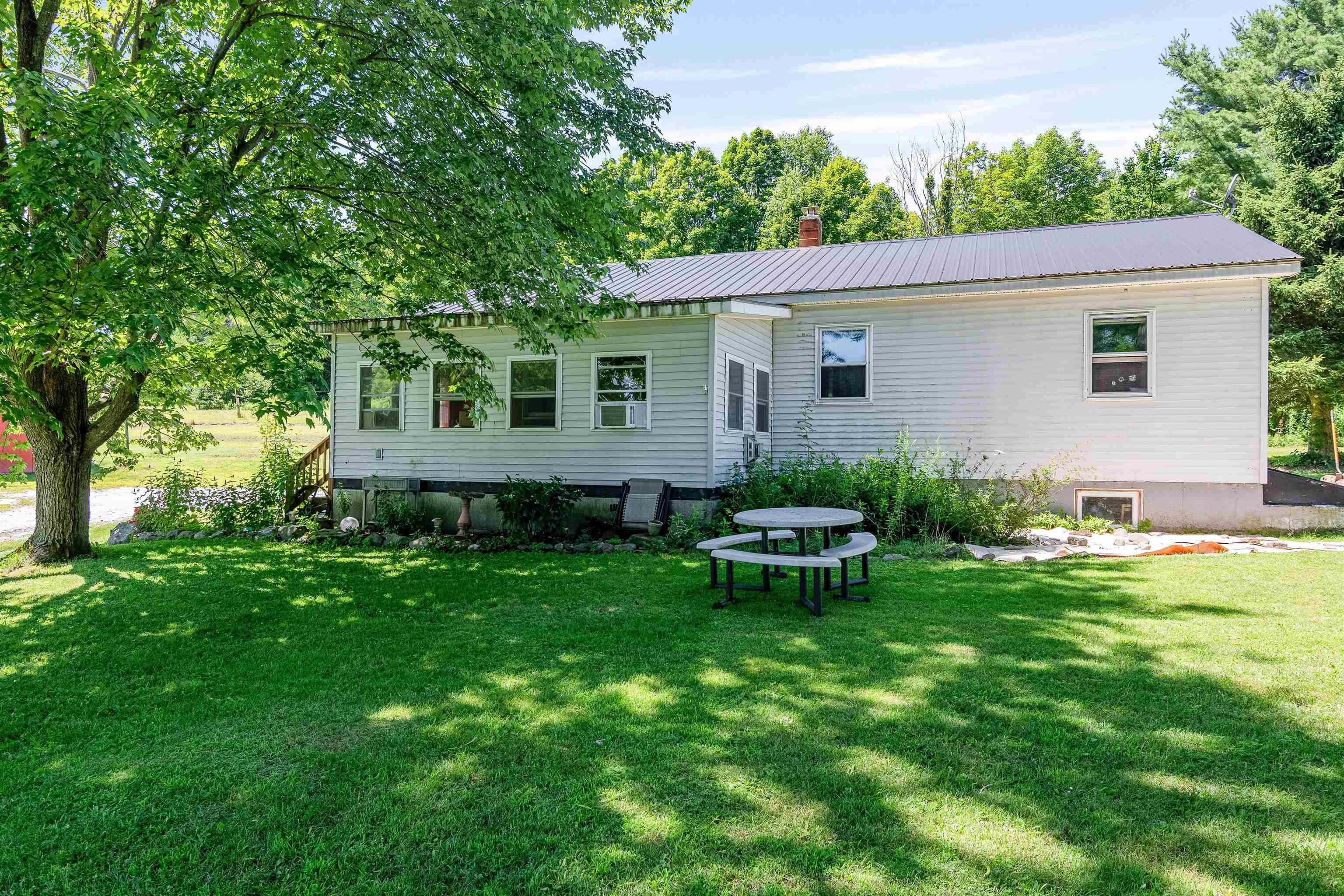 242 Main Street Sheldon, VT 05483 - Photo 6 of 60 Gallery Image 6