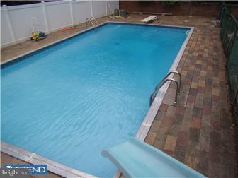 2564 Powell Avenue Pennsauken, NJ 08110 - Photo 3 of 10