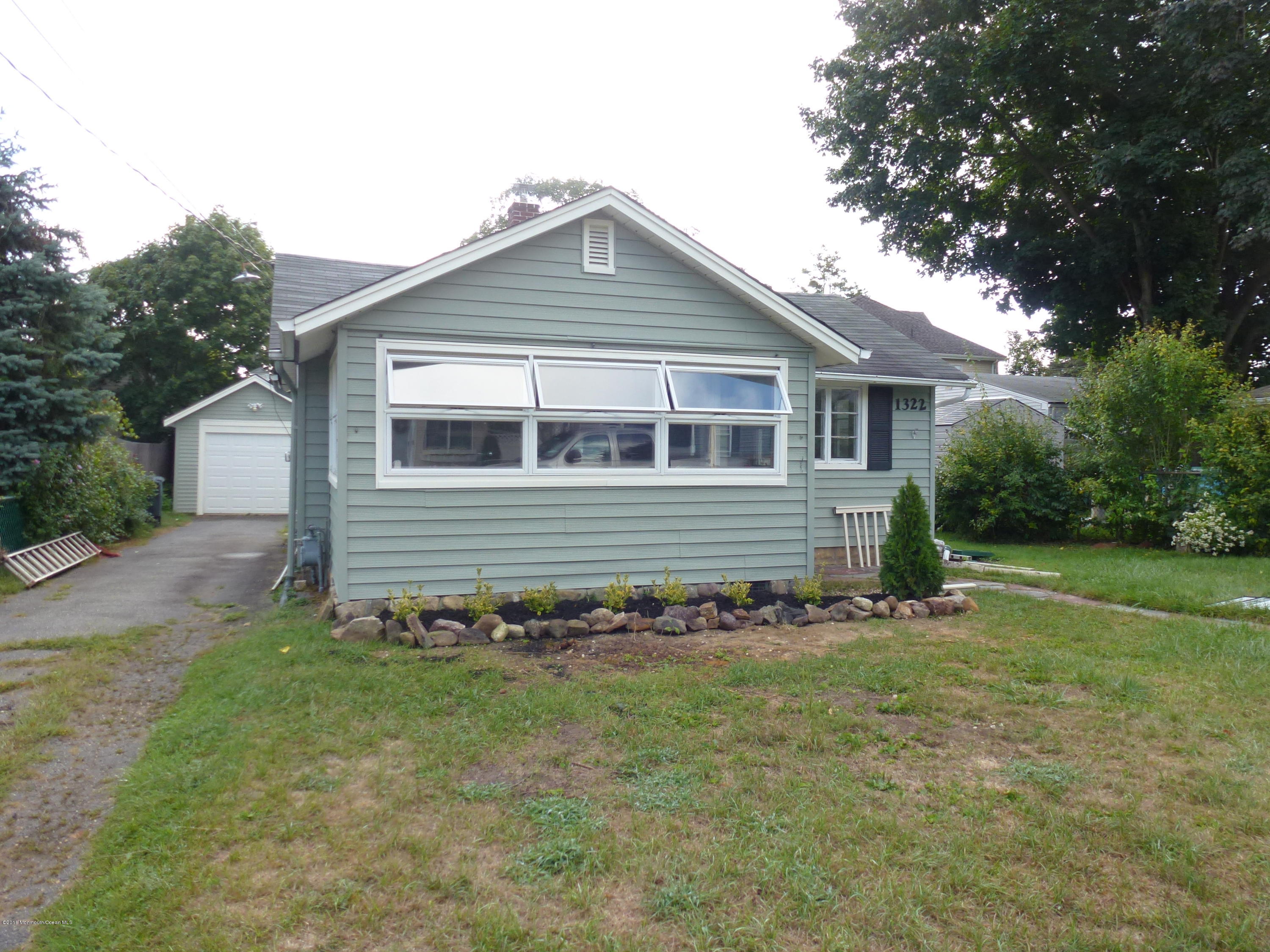 1322 Squirrel Road Wall, NJ 07719 - Photo 2 of 4 2016-09-28 08.52.10