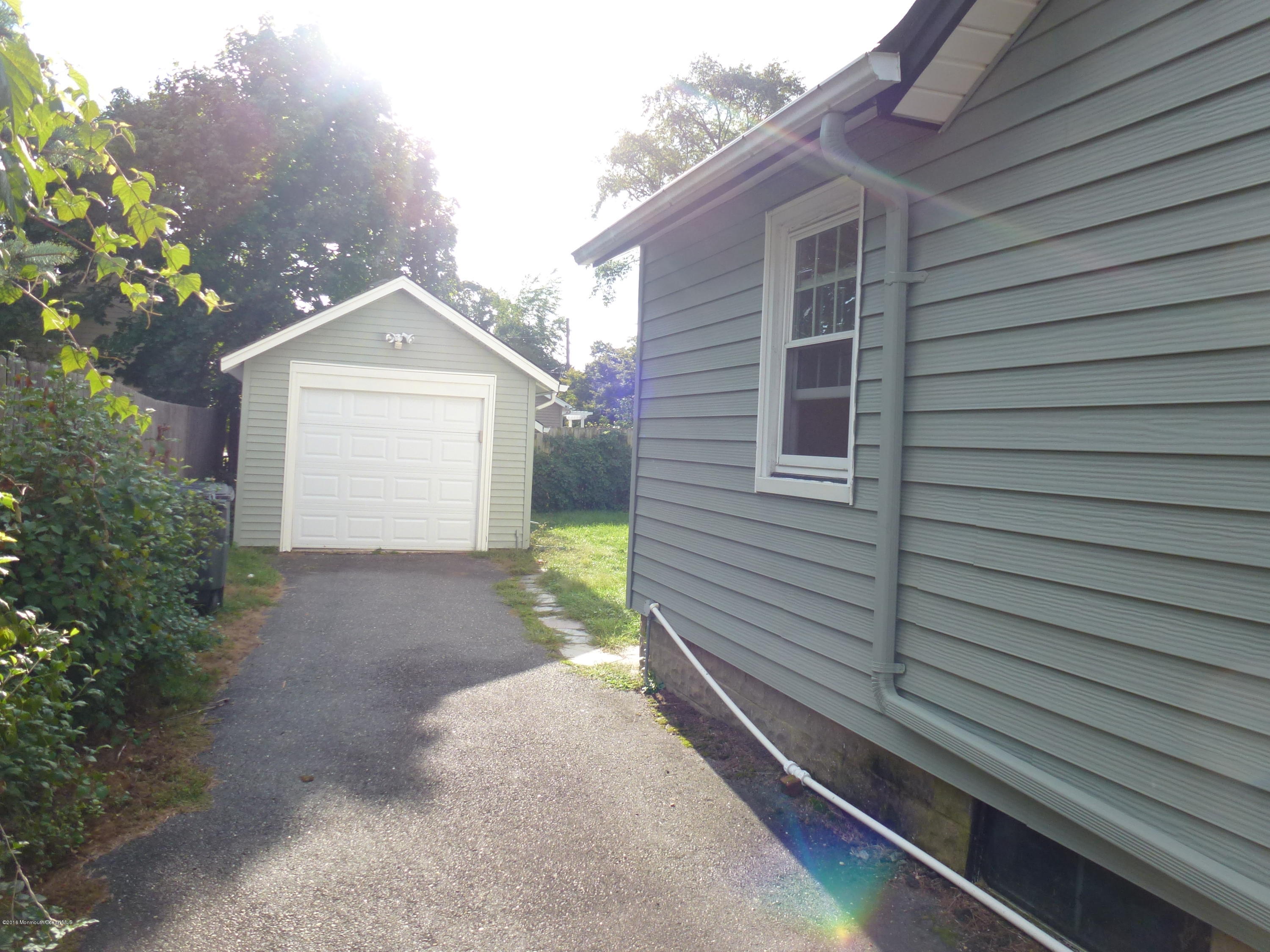 1322 Squirrel Road Wall, NJ 07719 - Photo 3 of 4 2016-09-28 08.51.52