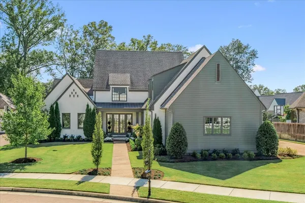 $1,240,000 | 9071 Winston Wds Circle North, Germantown, TN 38139