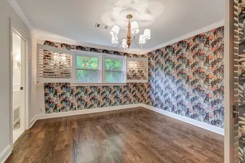 a close up of a bathtub curtain