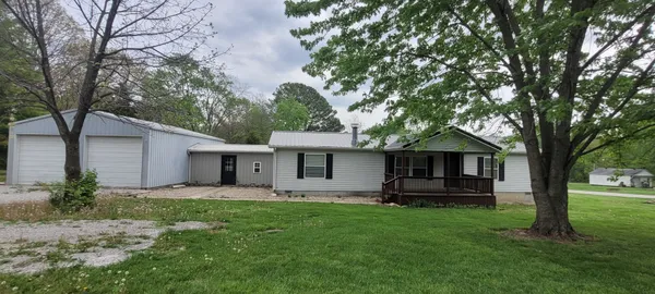 $179,000 | 11829 East Idlewood Road, Mount Vernon, IL 62864