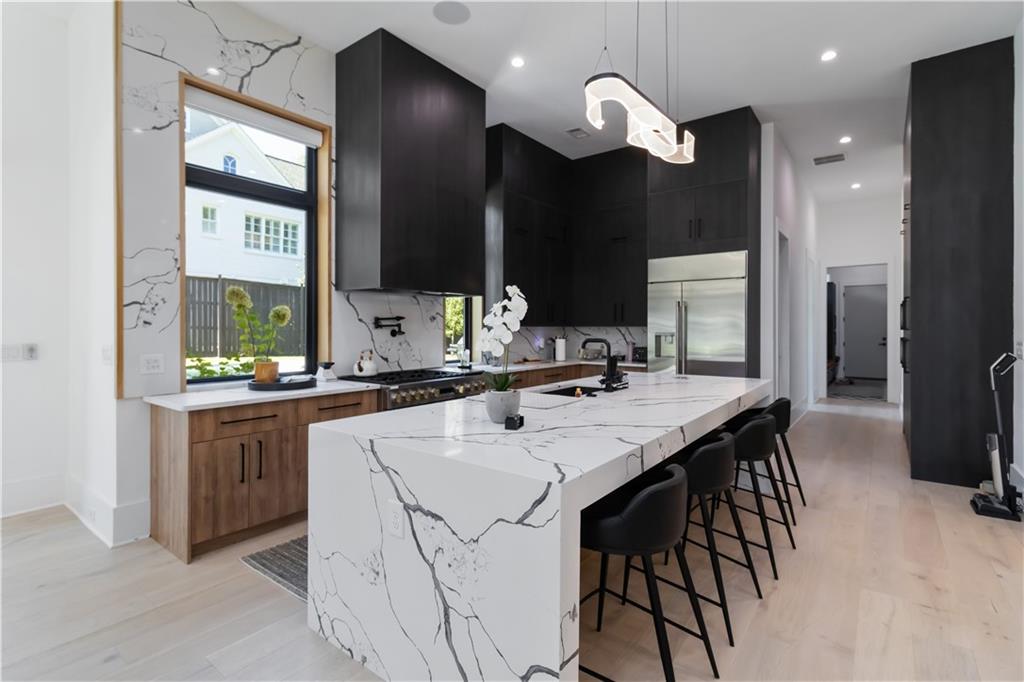 2824 Ashford Road Northeast Brookhaven, GA 30319 - Photo 11 of 57