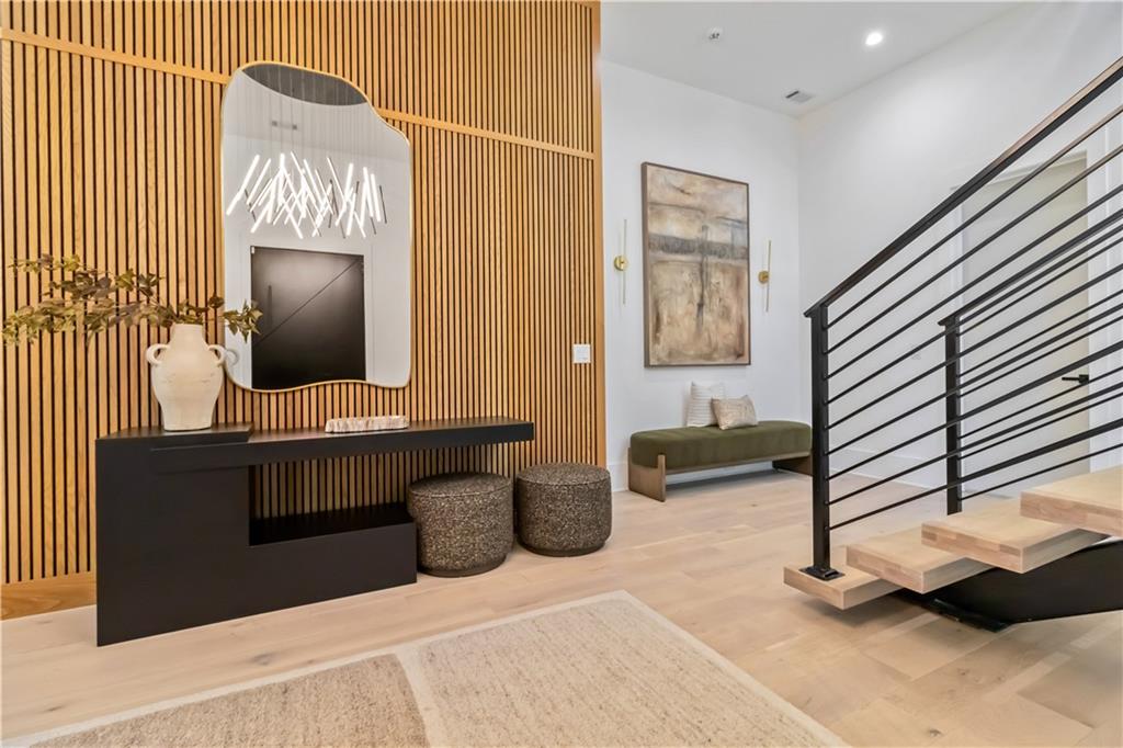 2824 Ashford Road Northeast Brookhaven, GA 30319 - Photo 19 of 57