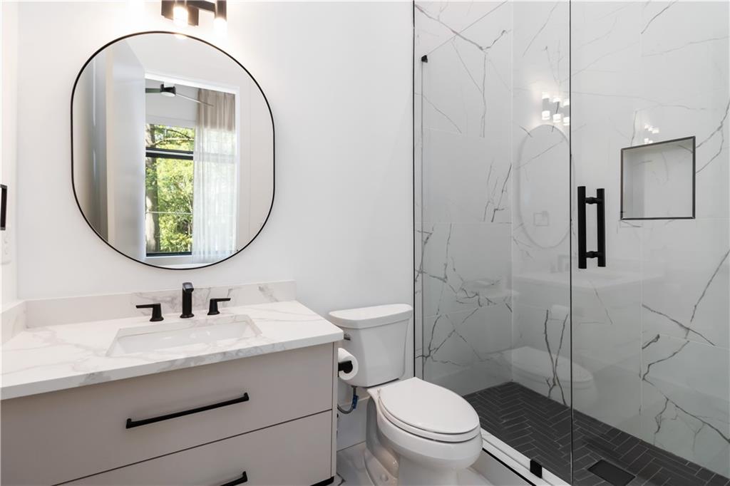 2824 Ashford Road Northeast Brookhaven, GA 30319 - Photo 20 of 57