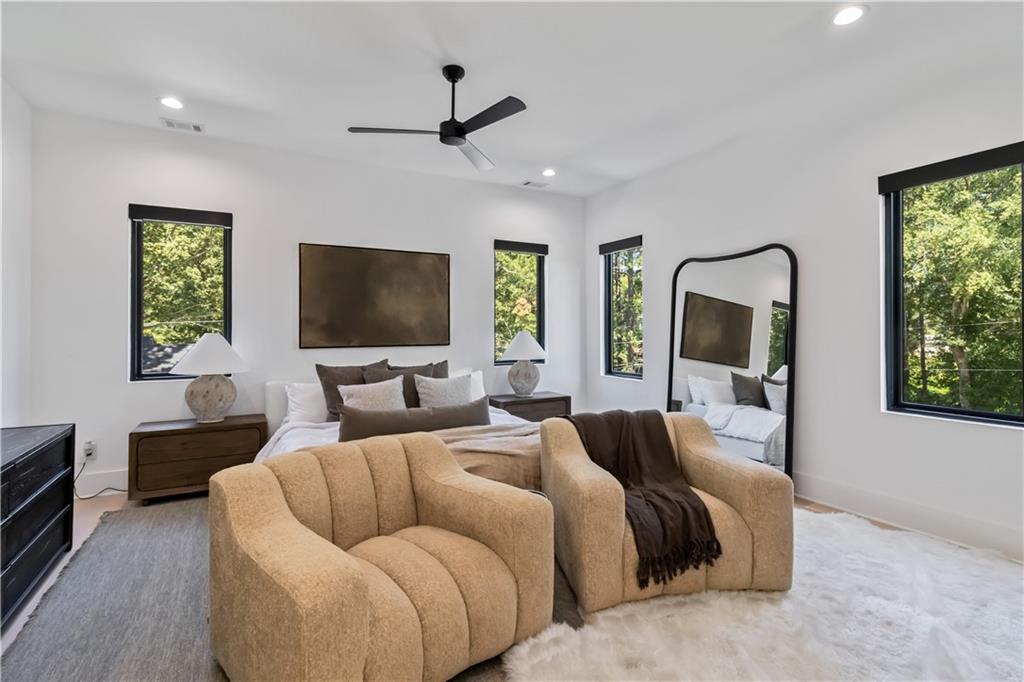 2824 Ashford Road Northeast Brookhaven, GA 30319 - Photo 25 of 57