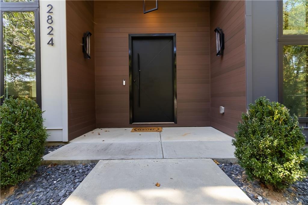 2824 Ashford Road Northeast Brookhaven, GA 30319 - Photo 3 of 57