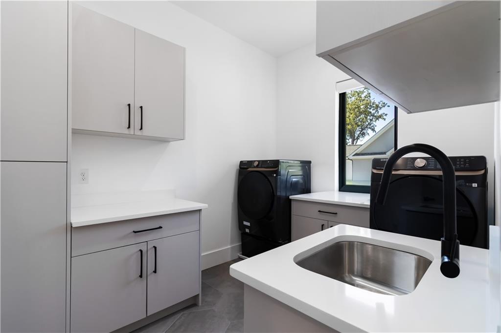 2824 Ashford Road Northeast Brookhaven, GA 30319 - Photo 31 of 57