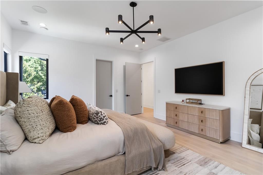 2824 Ashford Road Northeast Brookhaven, GA 30319 - Photo 33 of 57