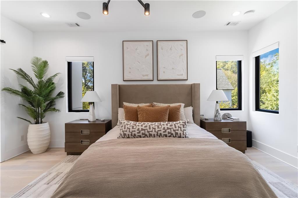 2824 Ashford Road Northeast Brookhaven, GA 30319 - Photo 35 of 57