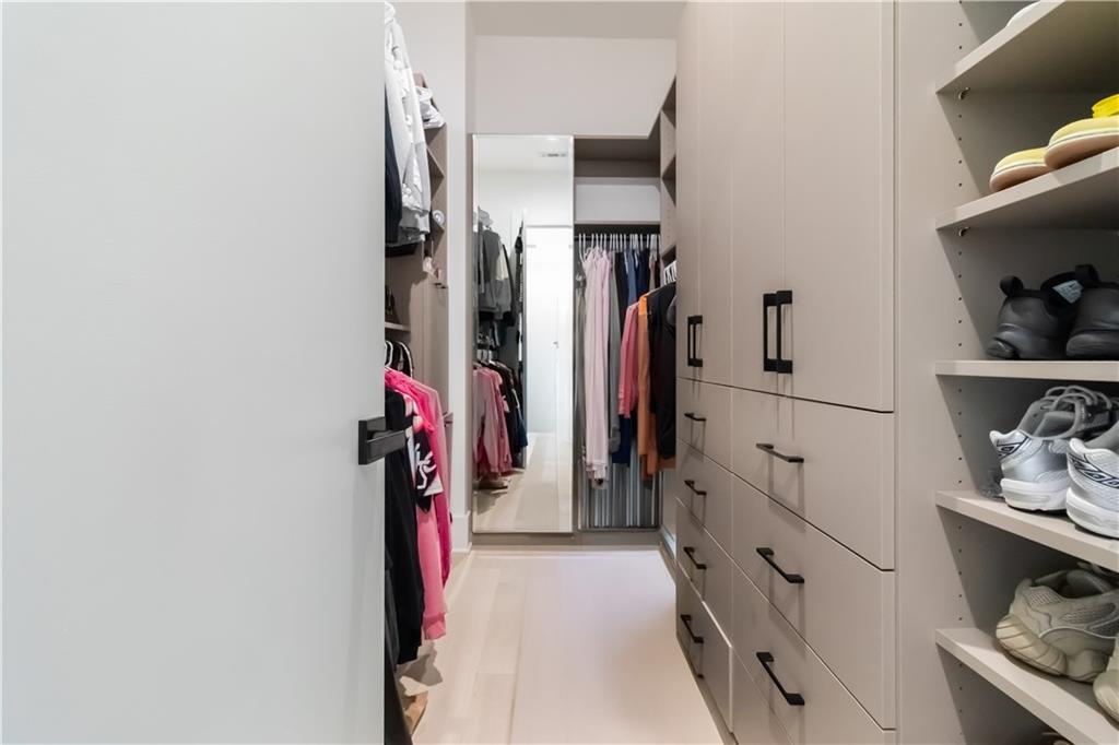 2824 Ashford Road Northeast Brookhaven, GA 30319 - Photo 38 of 57