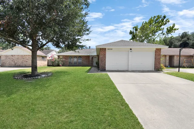$1,900 | 14235 Bella Drive, Cypress, TX 77429