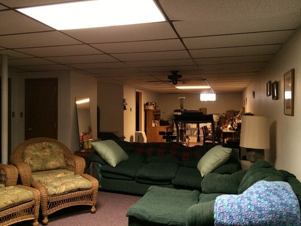 893 Rindge Road Fitchburg, MA 01420 - Photo 15 of 21 Gallery Image 15