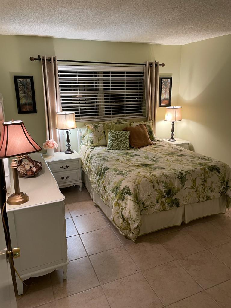 340 Northwest 19th Street, Unit 104 Boca Raton, FL 33432 - Photo 3 of 24 1dfd1c41-4b5e-4cea-8eaa-e0c26aa3176c