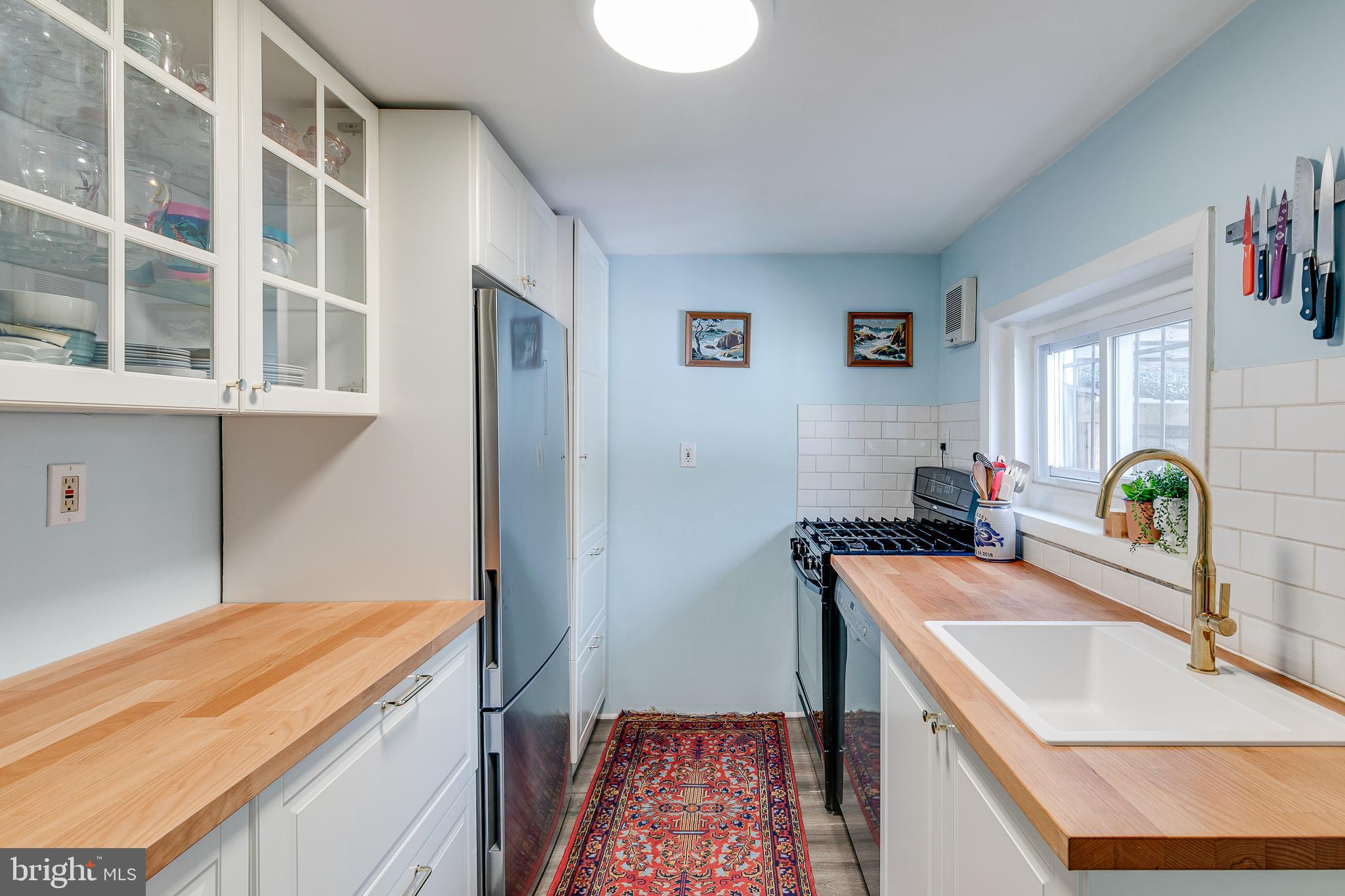 337 Master Street Philadelphia, PA 19122 - Photo 13 of 35
