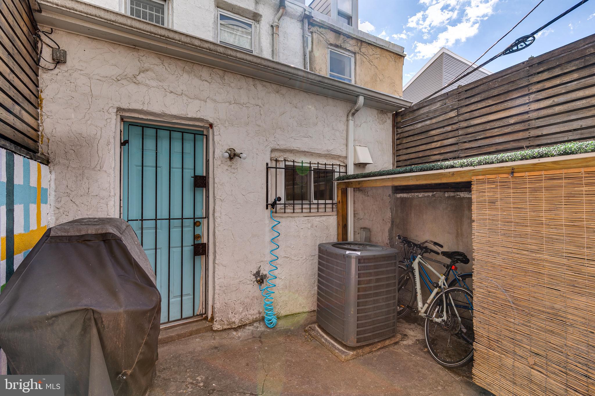 337 Master Street Philadelphia, PA 19122 - Photo 32 of 35