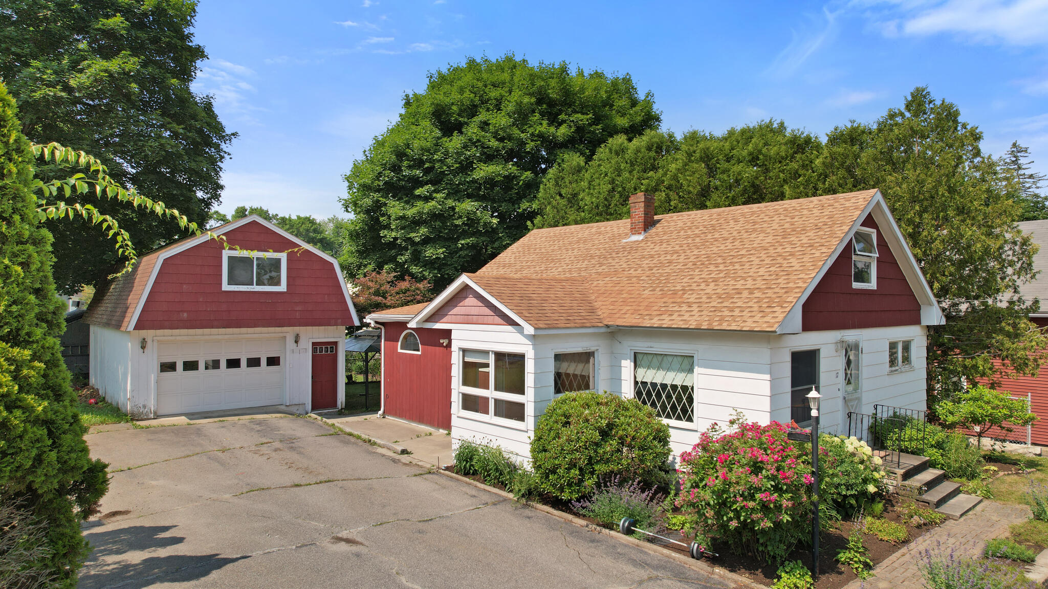 17 Pendleton Street Brewer, ME 04412 - Photo 1 of 45 Exterior