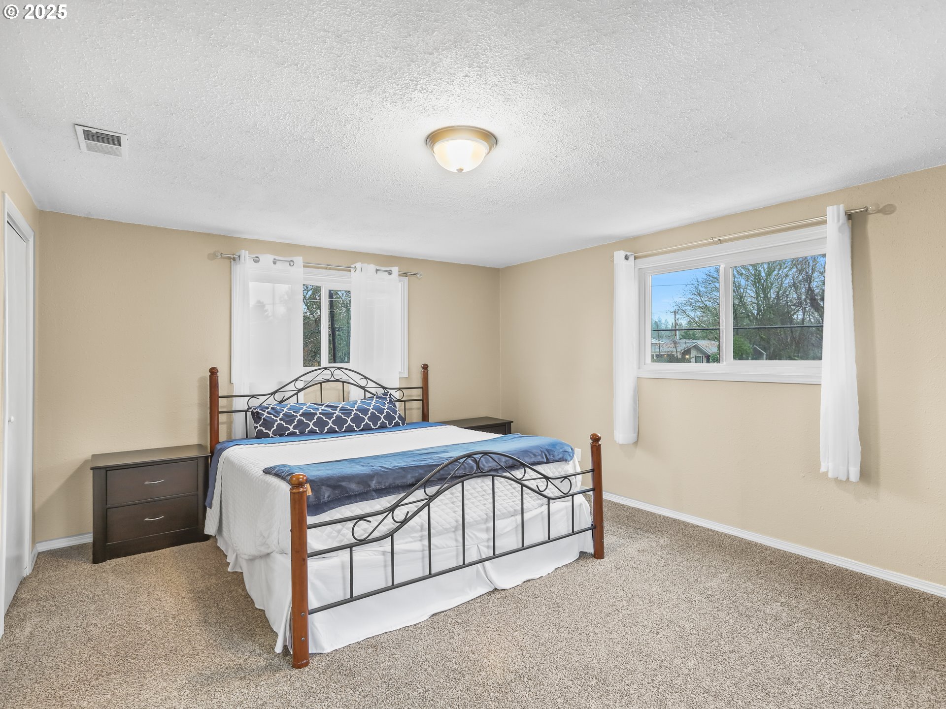 613 North 1st Avenue Ridgefield, WA 98642 - Photo 16 of 27