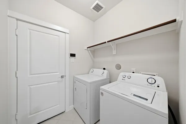 $2,700 | 2434 Abbot Brk Drive, Rosharon, TX 77583