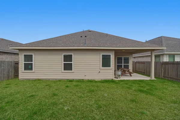 $2,700 | 2434 Abbot Brk Drive, Rosharon, TX 77583