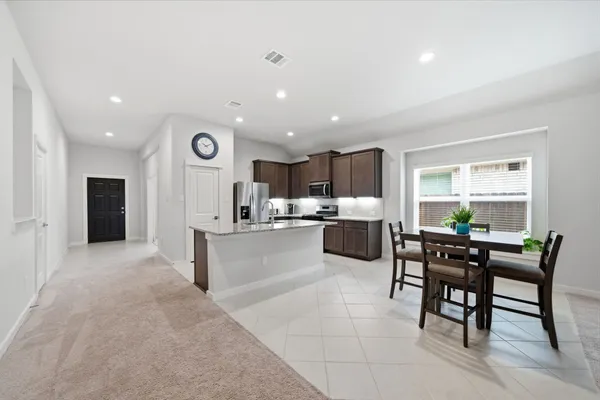 $2,700 | 2434 Abbot Brk Drive, Rosharon, TX 77583