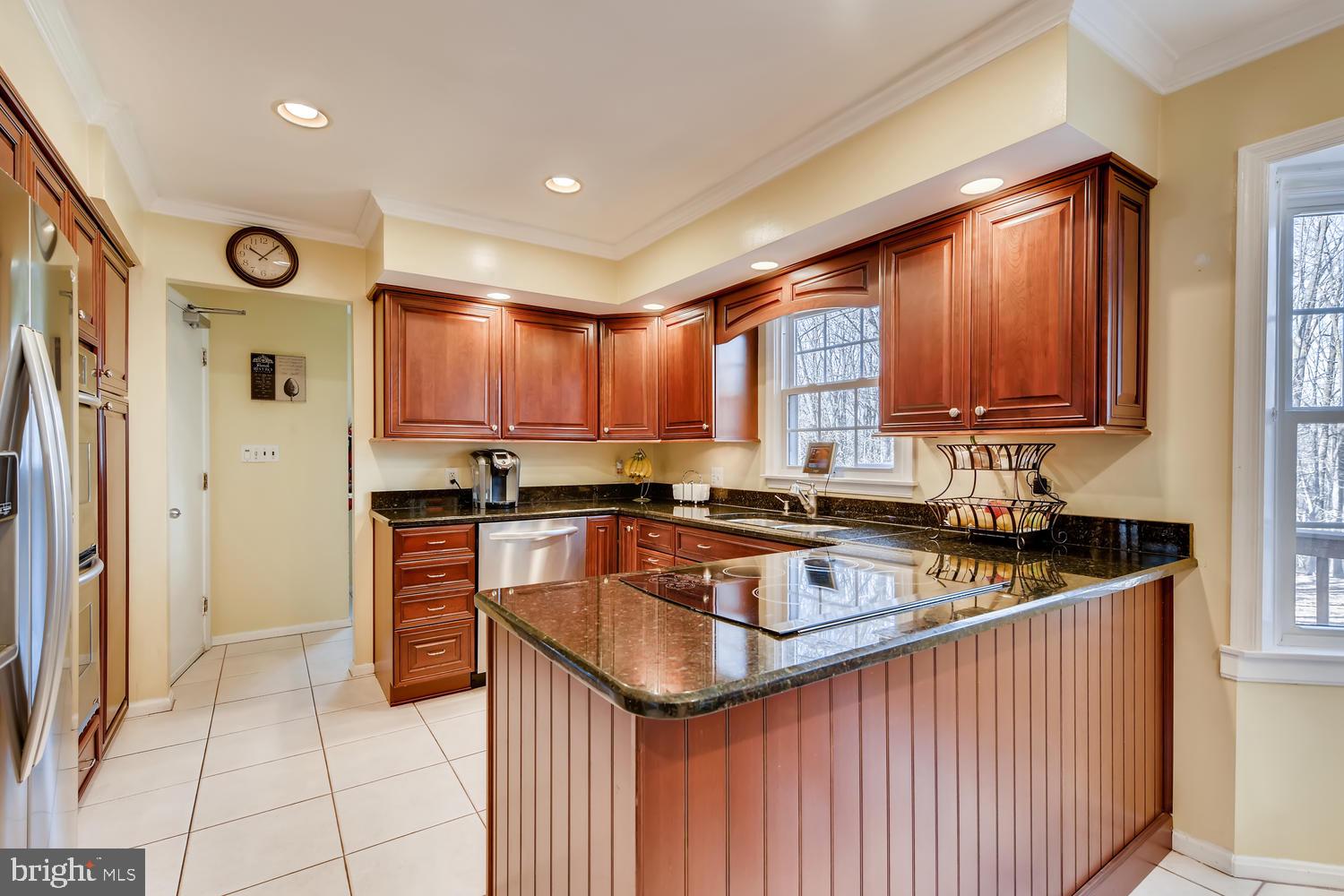 2810 York Manor Road Phoenix, MD 21131 - Photo 4 of 36