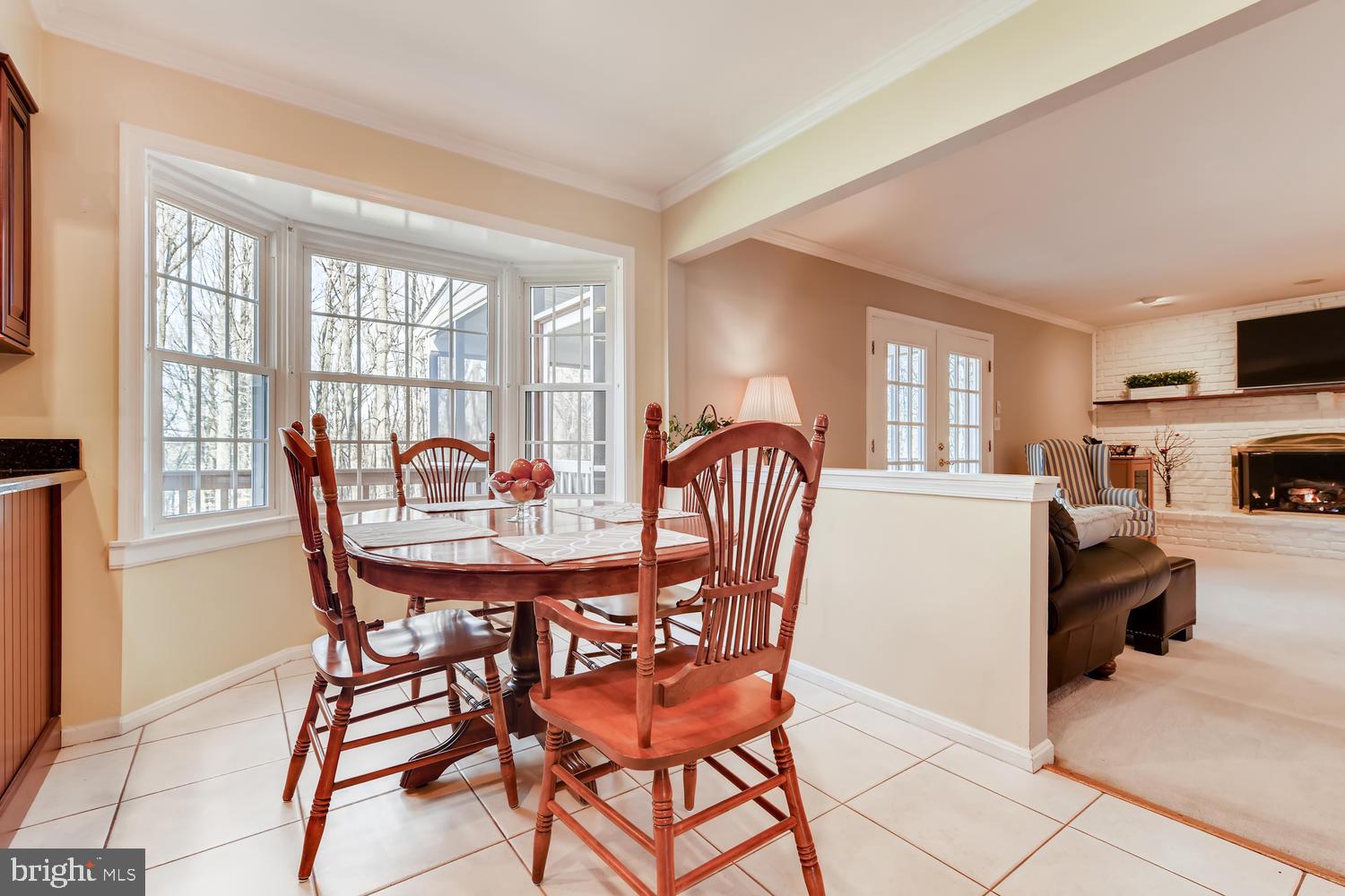 2810 York Manor Road Phoenix, MD 21131 - Photo 7 of 36