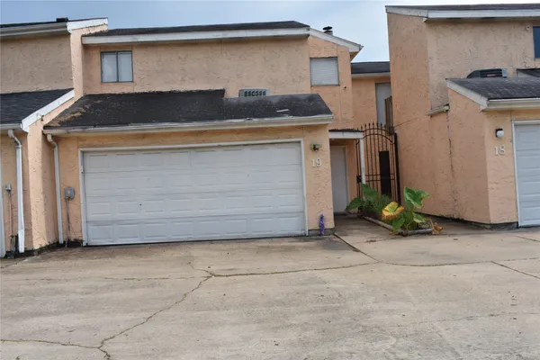 $1,450 | 11411 Harwin Dr., Unit 19, Houston, TX 77072