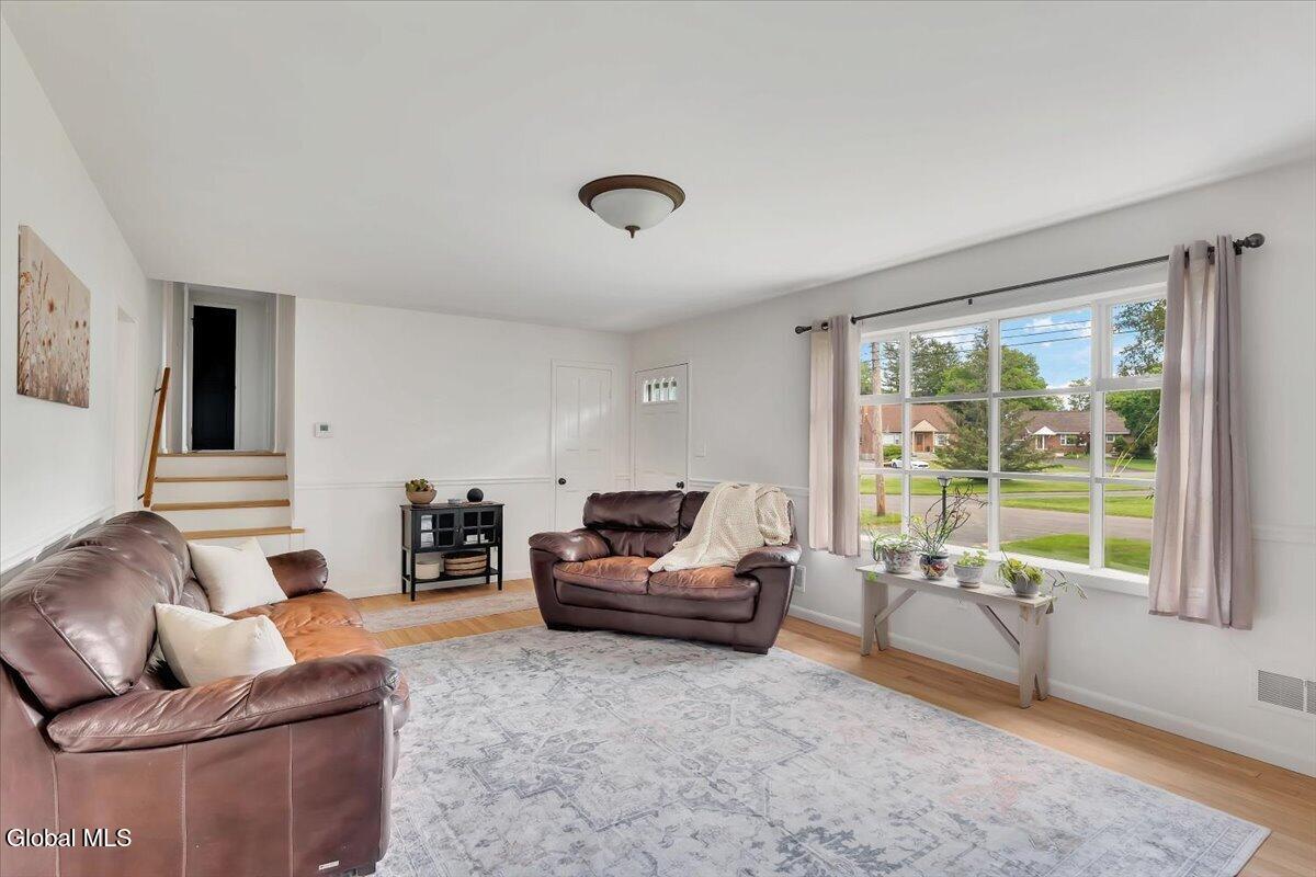 2153 Van Wormer Road Rotterdam, NY 12303 - Photo 12 of 46 08-P1949695