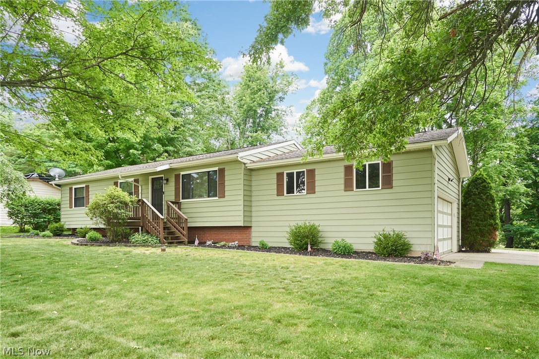2808 Lynne Road Akron, OH 44312 - Photo 2 of 27