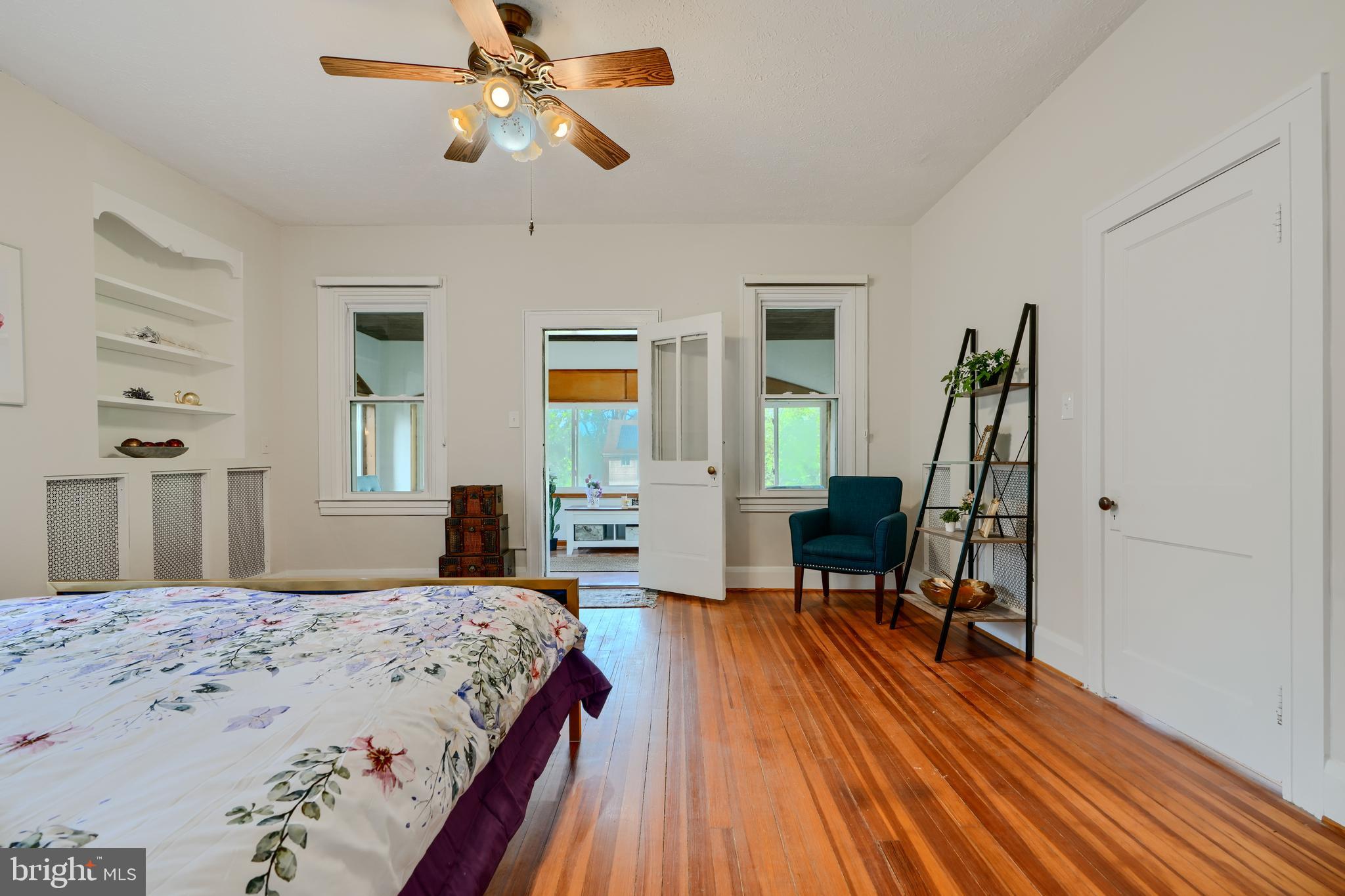 224 Mallow Hill Road Baltimore, MD 21229 - Photo 27 of 52 Primary Bedroom